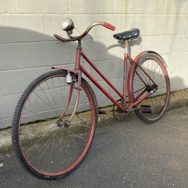 BICYCLE, Red Vintage w Headlight, No Kickstand